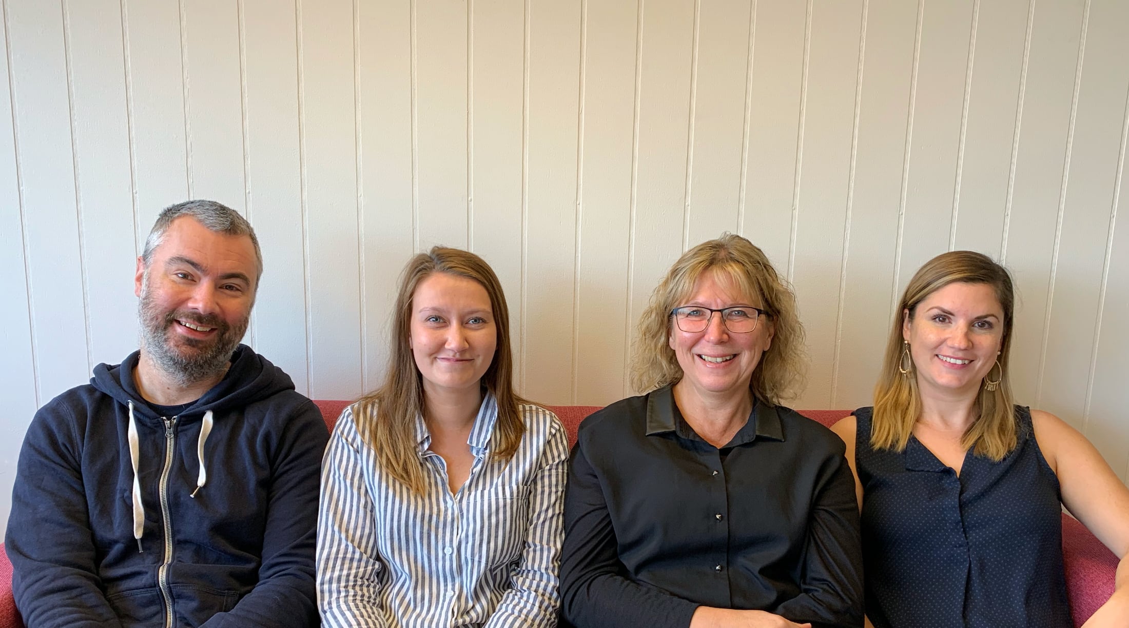 Daniel, Frida, Iwona och Emilia på iPhonebutiken