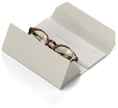 Satechi FindAll Glasses Case with Find My-tracker